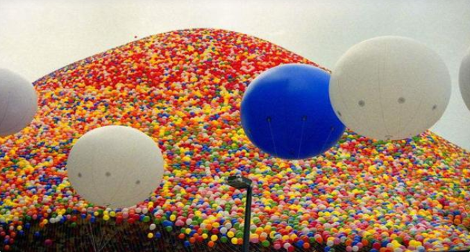 为什么要禁放氦气球？美国以身试险，放飞143万氦气球引