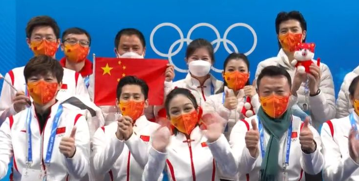 2022冬奥第一项世界纪录诞生!中国队制造,人民日报发声庆祝